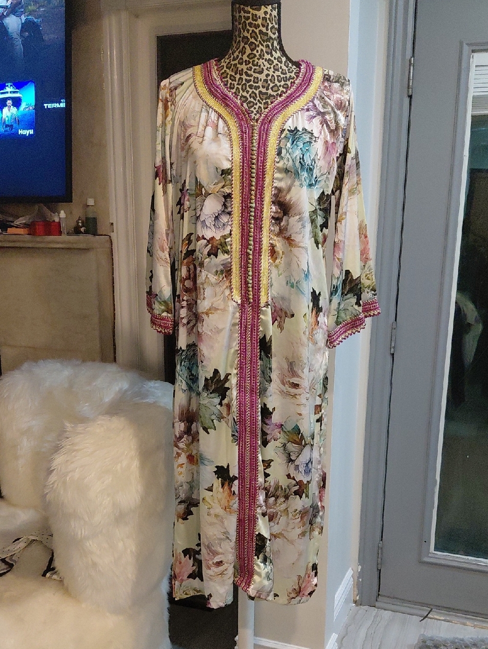 Handmade Tailord Floral Satin Caftan Dress with Pink Trim
